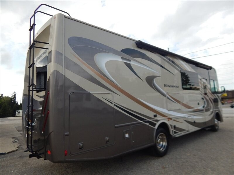 2019 Thor Windsport 29M Tan 6.8 Liter V10